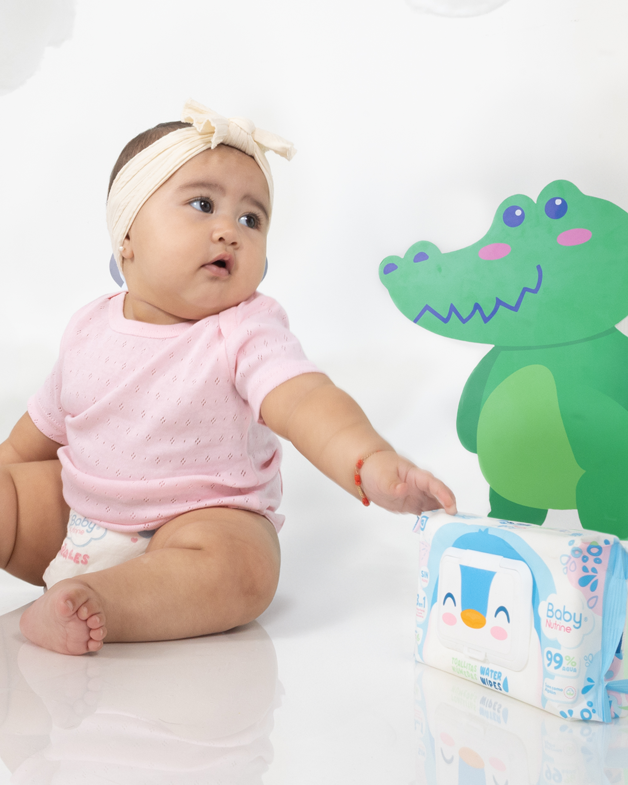 Bebé con productos Baby Nutrine